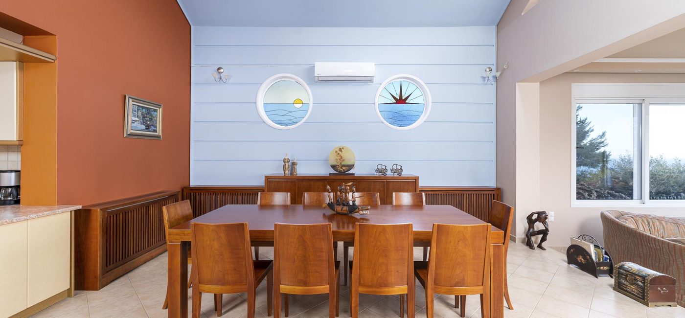 gustav retreat villa dining room